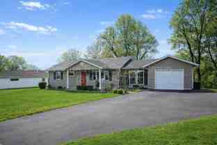 908 Center Ct - Photo 1 of 1