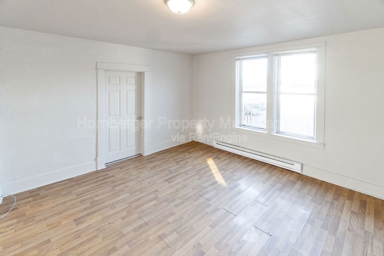 2602 N Hogan St #1 - Photo 6 of 16