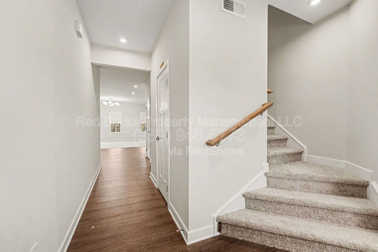 9529 Teamwork St Nw - Photo 7 of 24