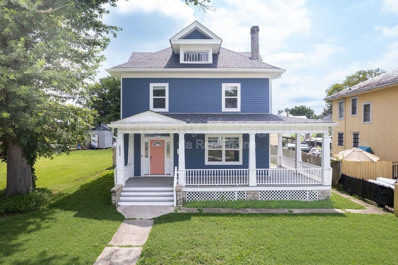 2615 North Ave - Photo 2 of 50
