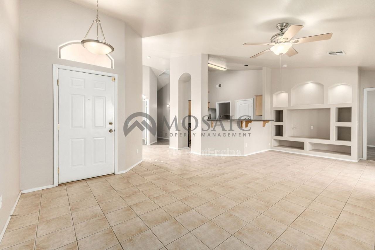 1260 S Lindsay Rd #3 - Photo 6 of 30