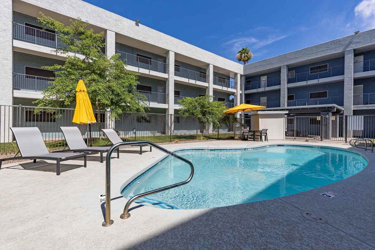 1818 N 40th St #115 - Photo 7 of 9