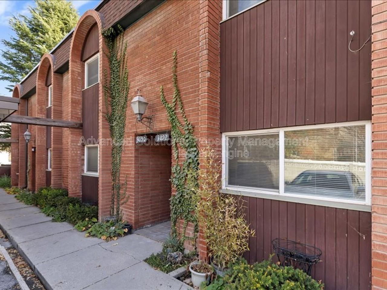 3062 S 300 E - Photo 4 of 25