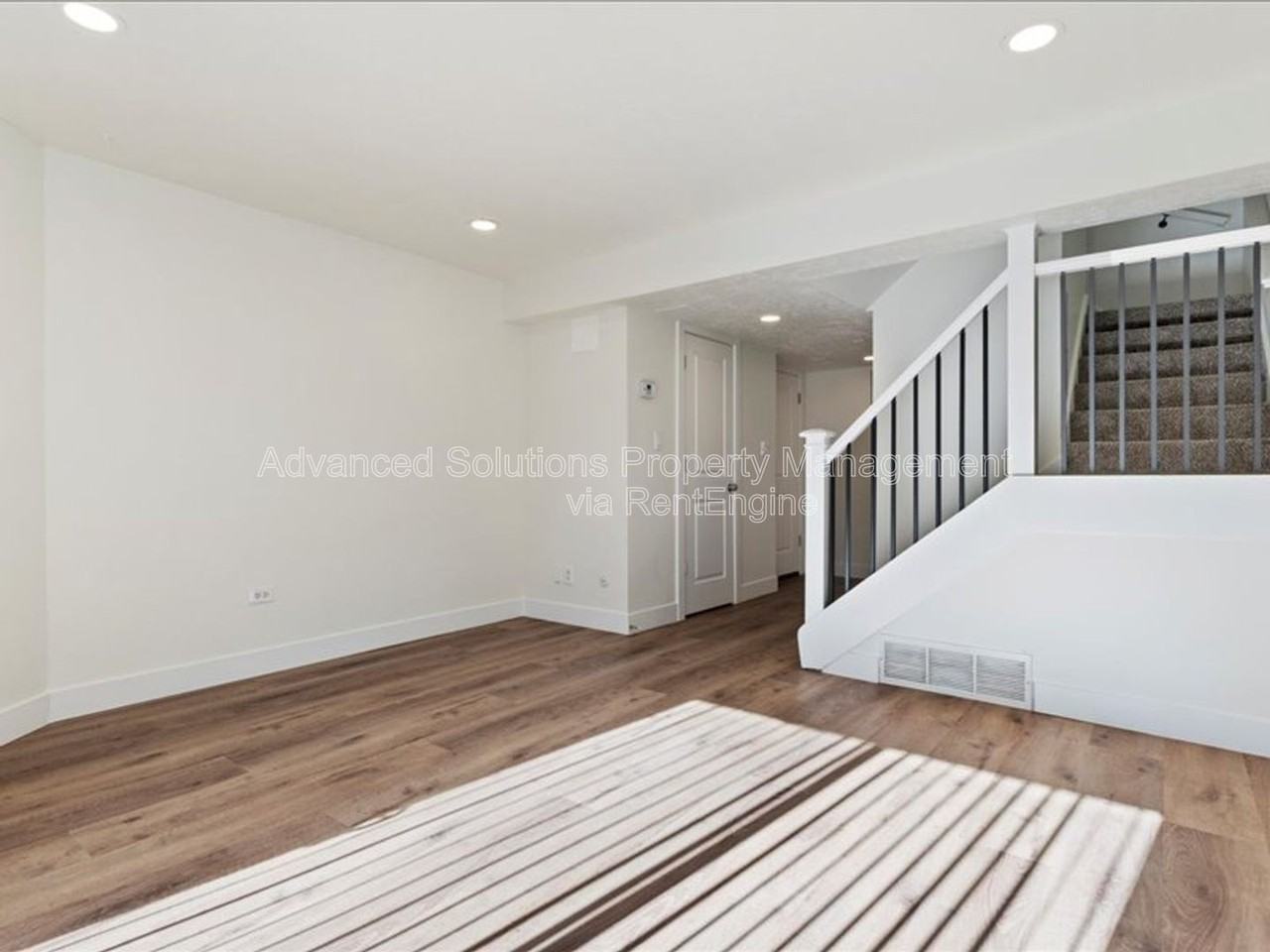 3062 S 300 E - Photo 6 of 25