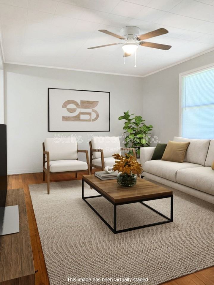 14 Winston Sq - Photo 2 of 9