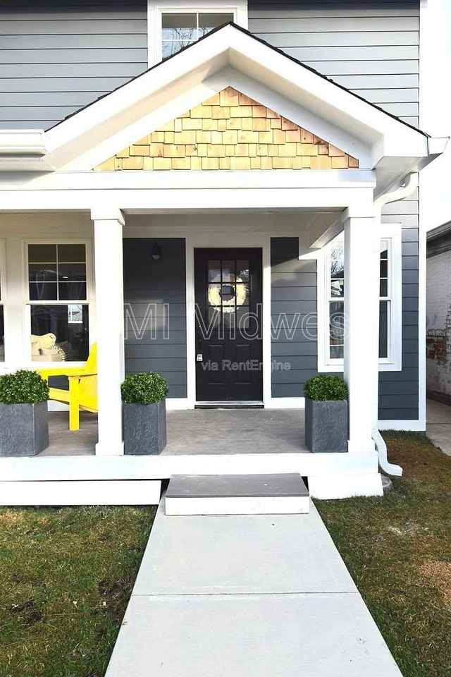 1529 S East St - Photo 2 of 31