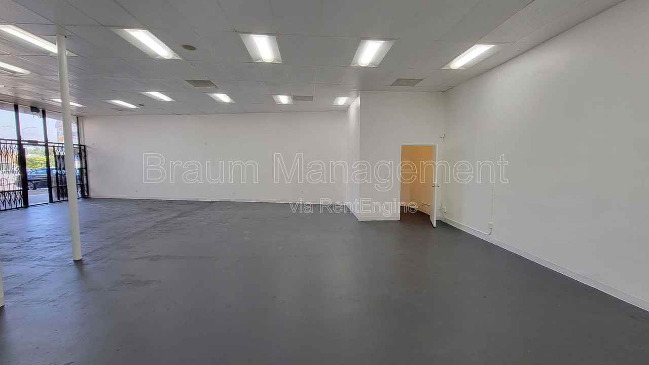 11300 Ventura Blvd - Photo 4 of 10