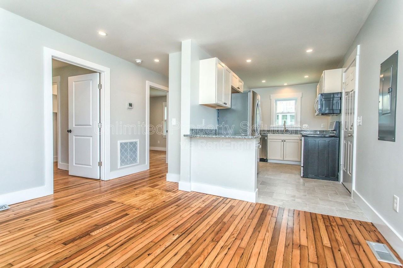 1608 Bonito Ln - Photo 7 of 20