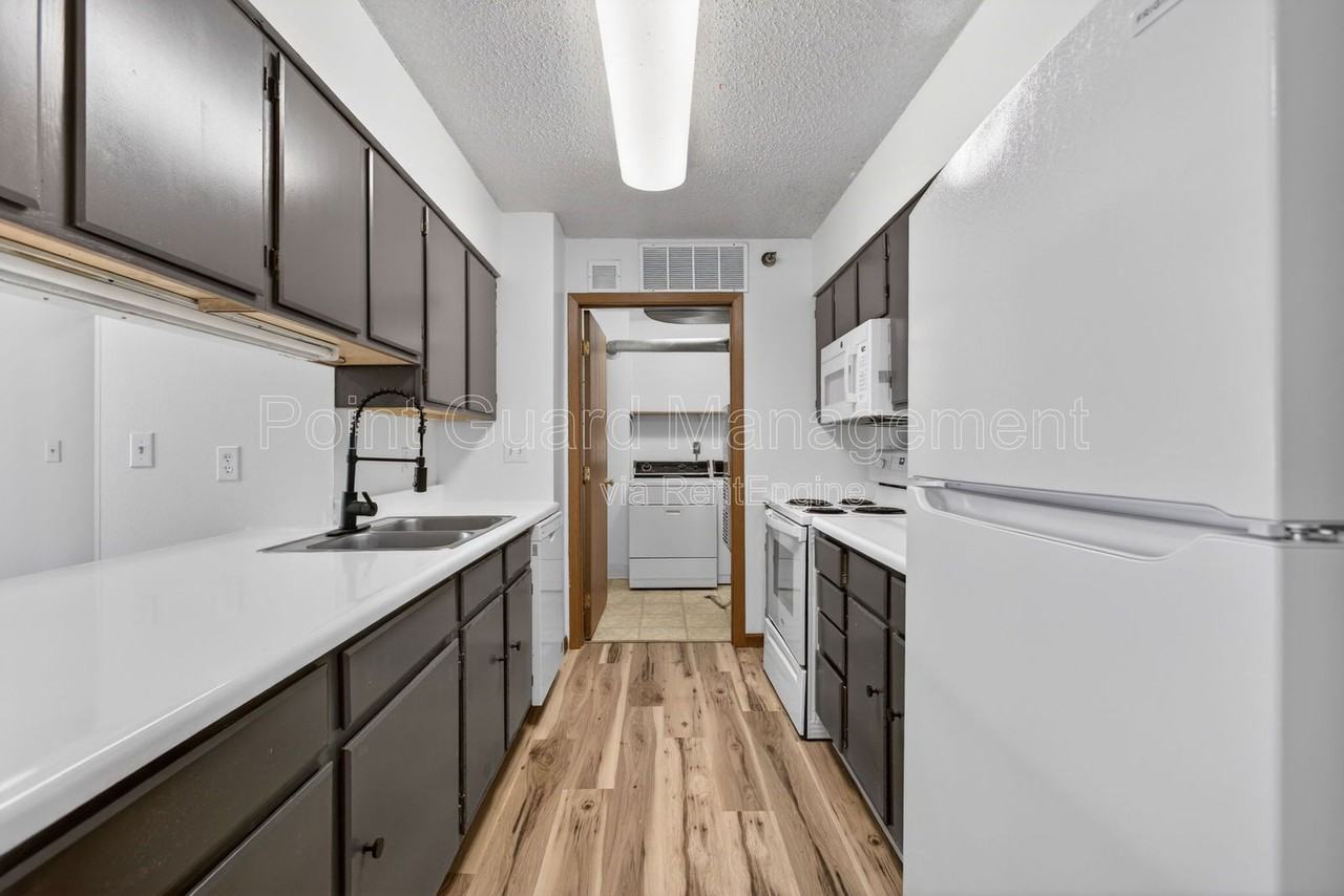 2701 N Maple Ln #204 - Photo 4 of 29