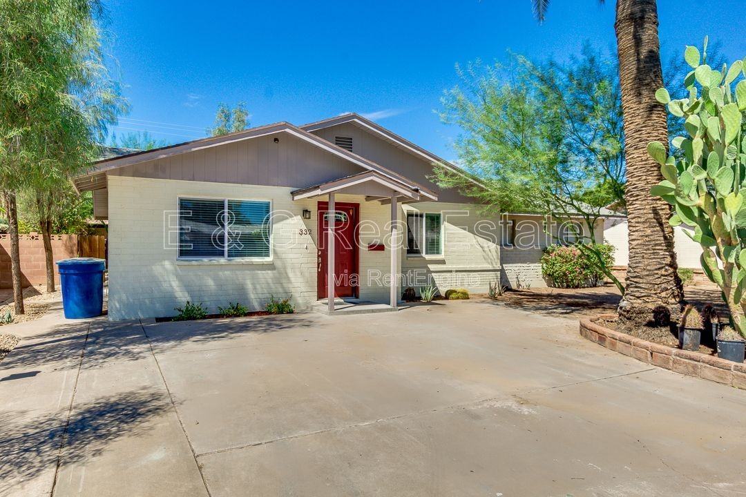 332 E Malibu Dr - Photo 4 of 24