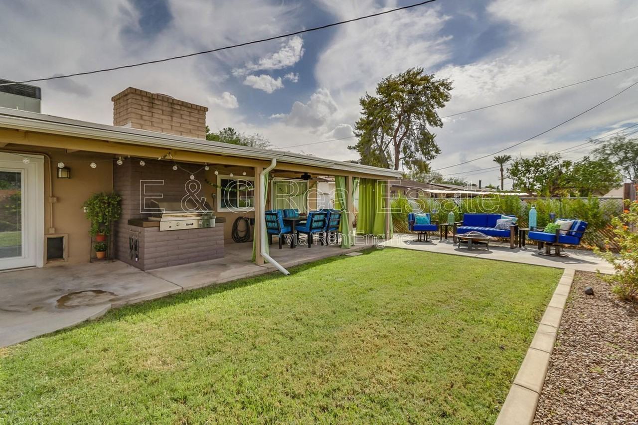 1918 E Palmcroft Dr - Photo 2 of 32