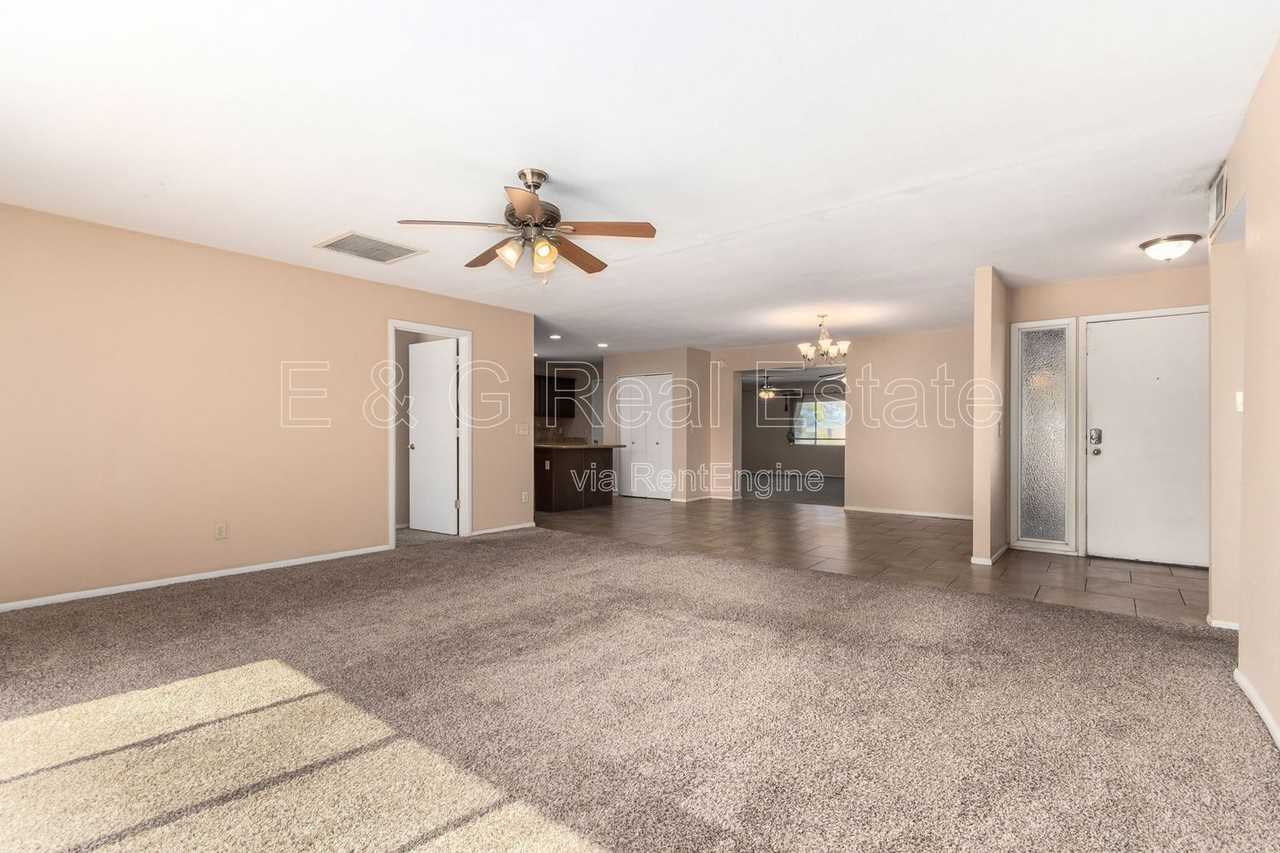 1890 E Loma Vista Dr - Photo 4 of 31