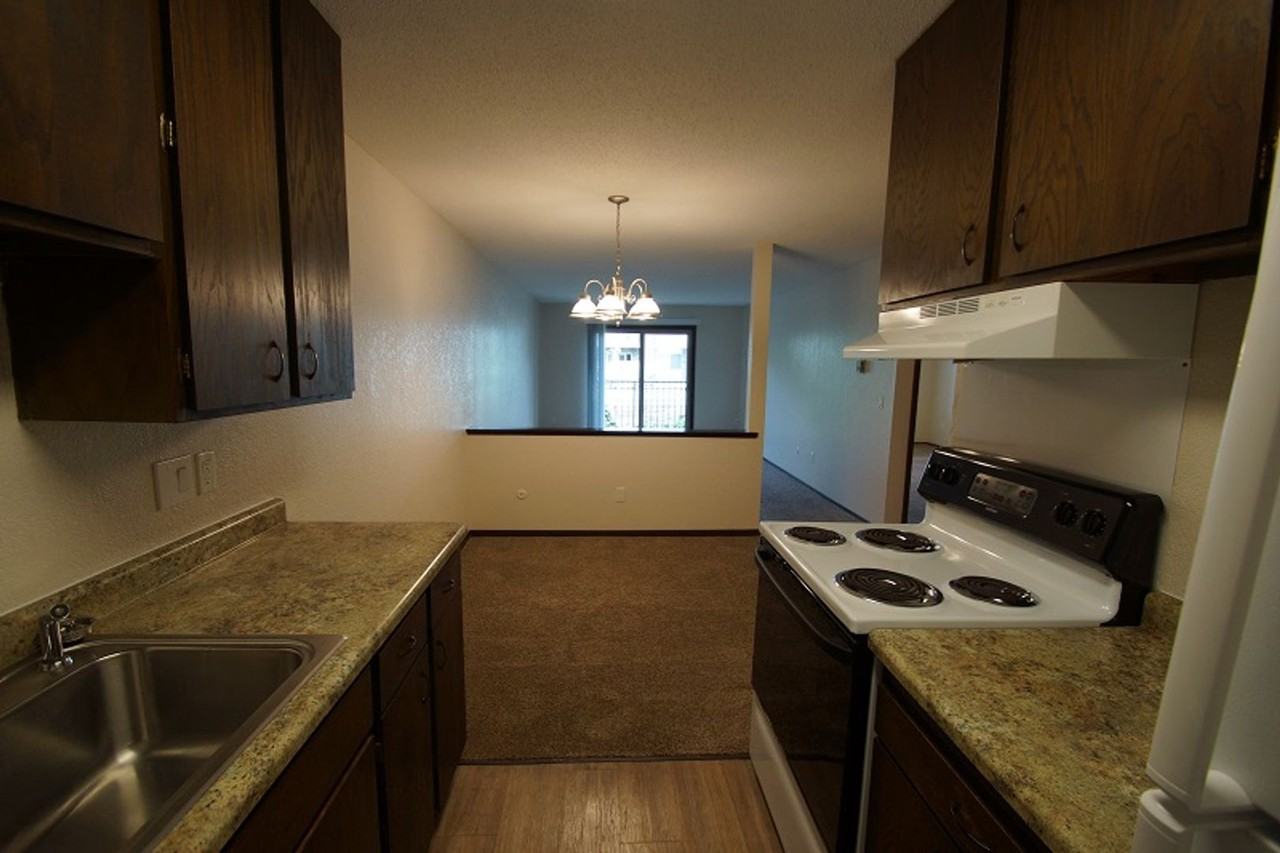 Larpenteur Estates 1280, LLC - Photo 2 of 35