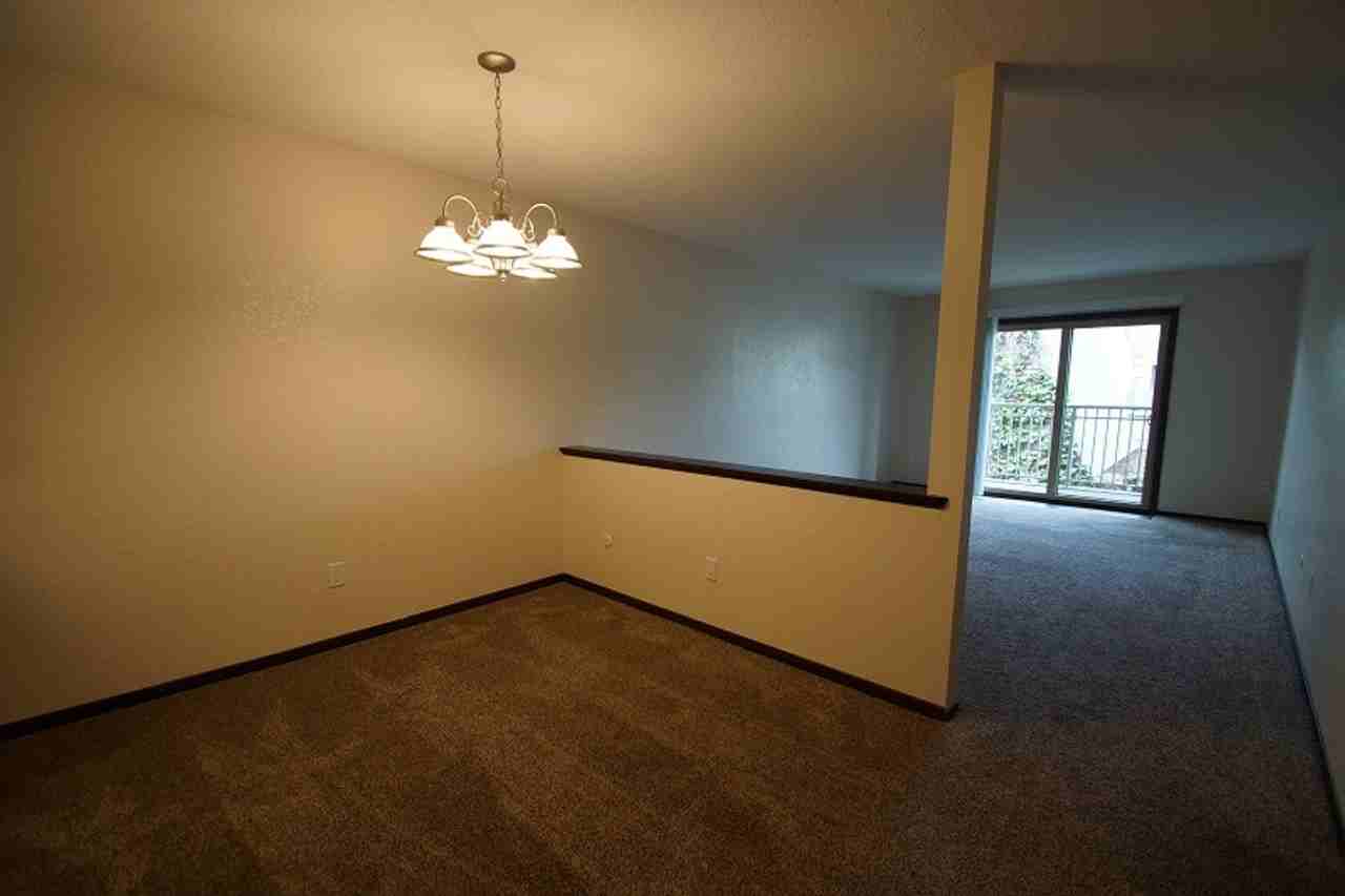 Larpenteur Estates 1280, LLC - Photo 5 of 35