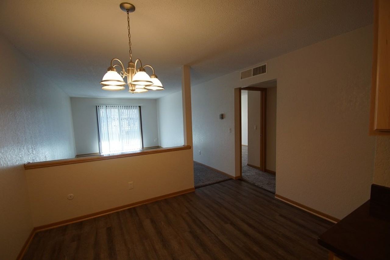 Larpenteur Estates 1280, LLC - Photo 4 of 14