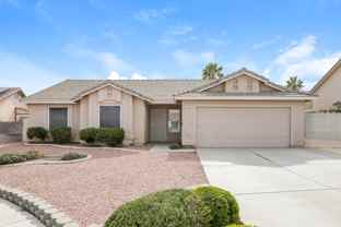 541 Vantage Ave - Photo 1 of 1