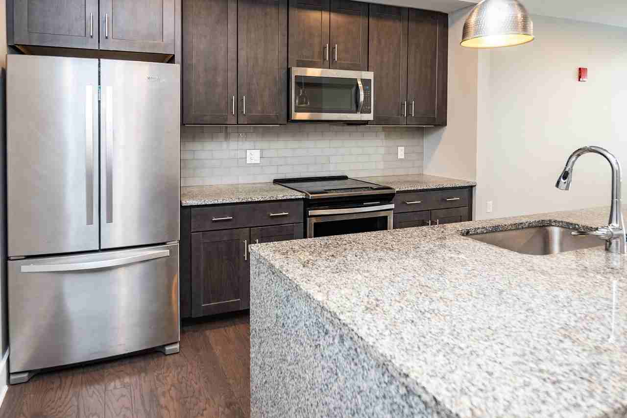 88 on Elm - Photo 2 of 11