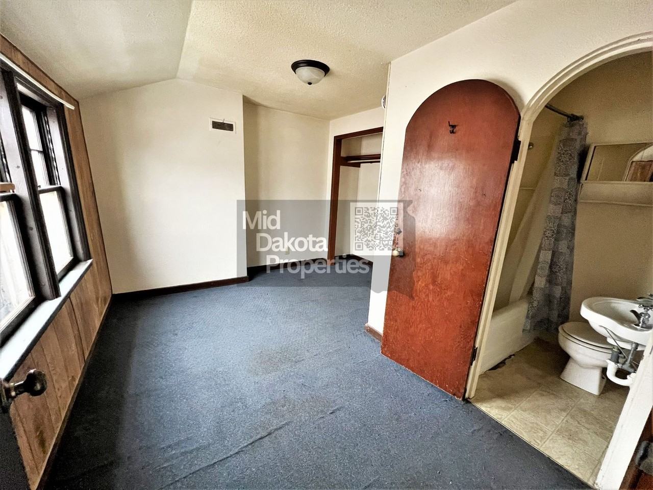 Kuchera Building - Photo 6 of 7