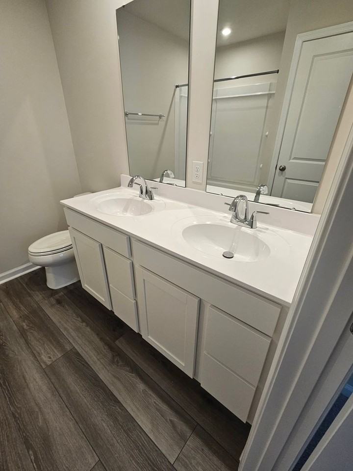 3215 Edgemead Cir Nw - Photo 4 of 15