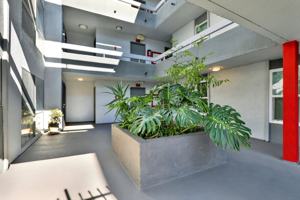 featured image of 354 S La Fayette Park Pl