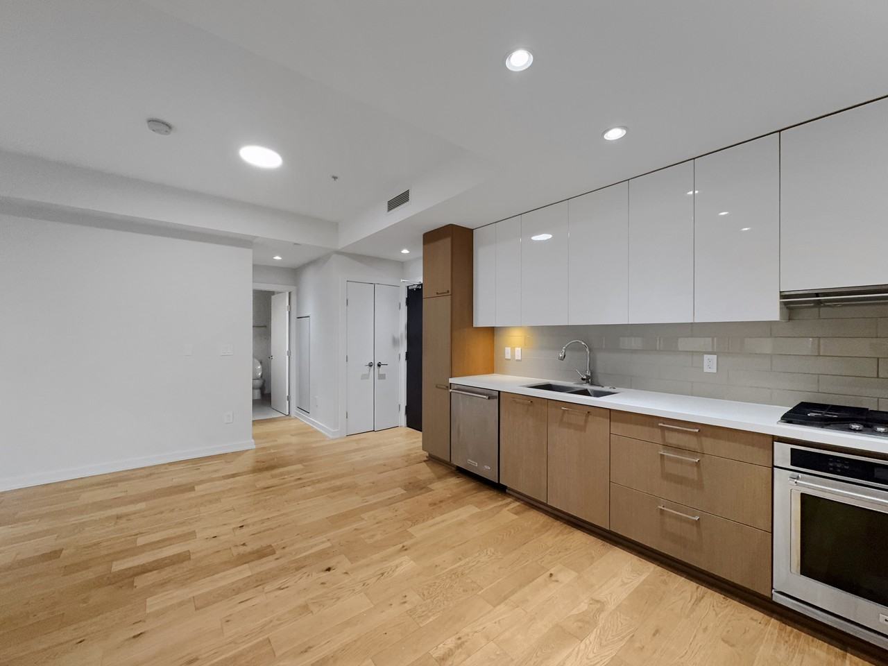 5311 Cedarbridge Way - Photo 4 of 20