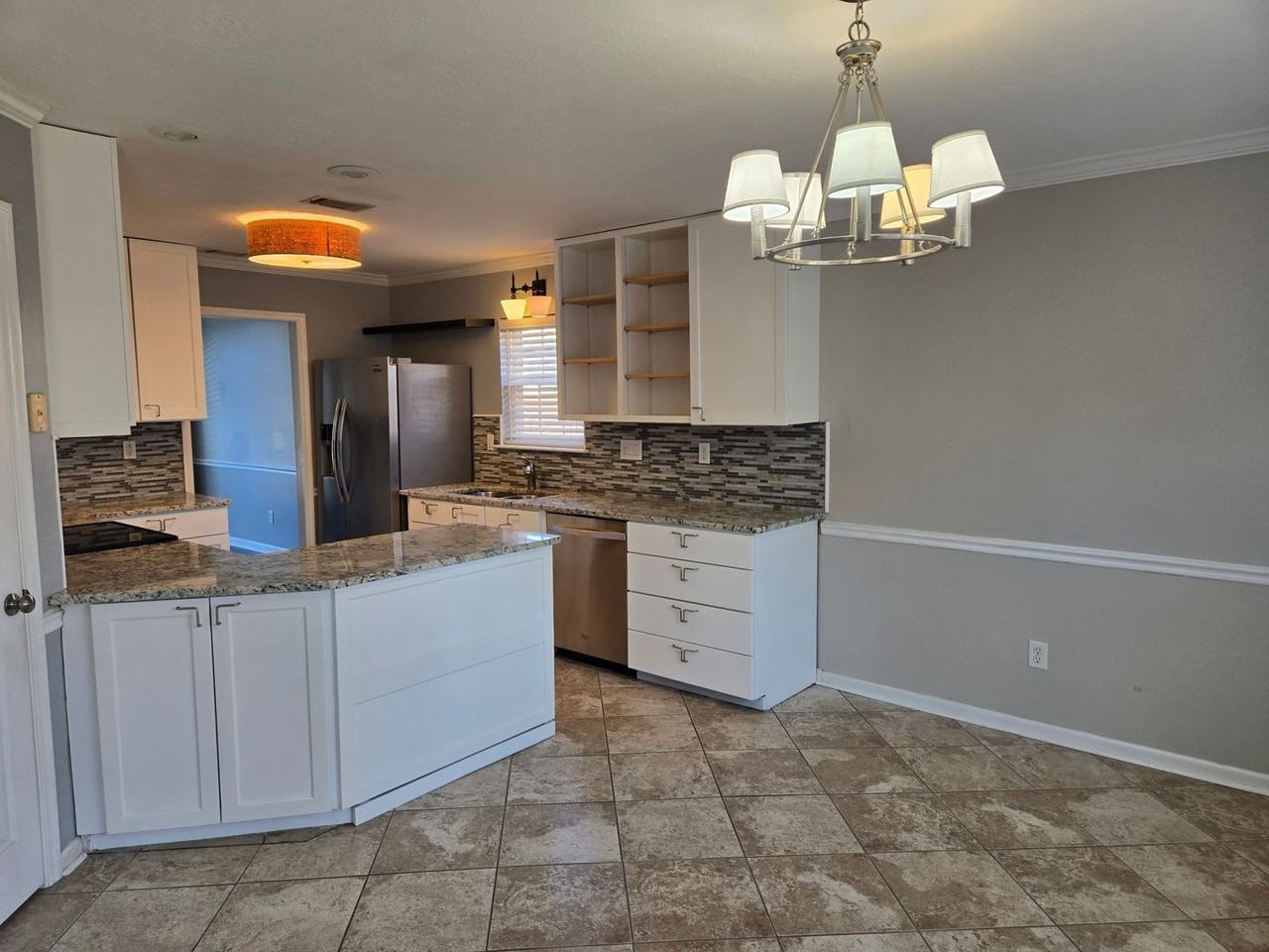 715 Spalding Ct - Photo 6 of 14