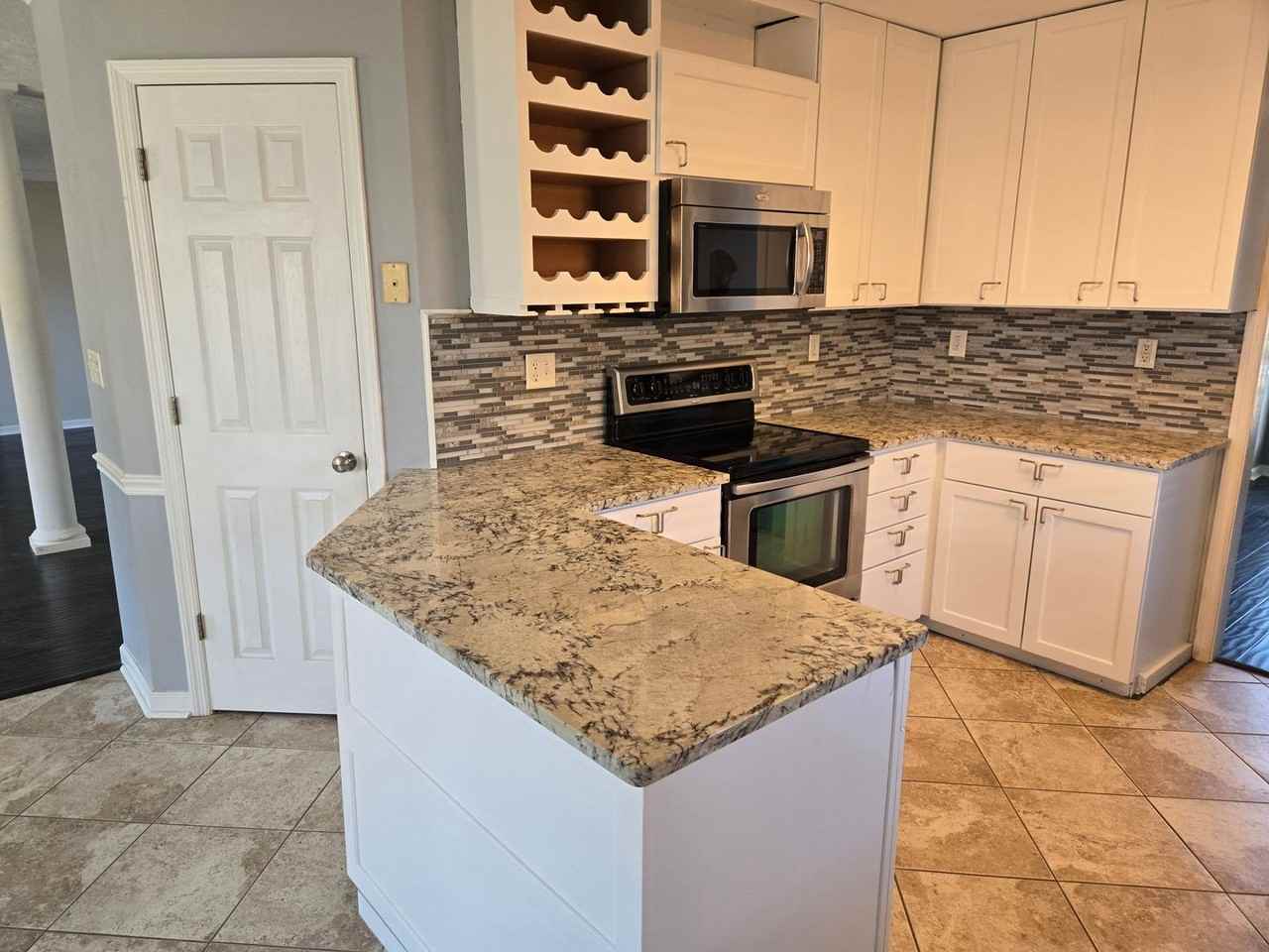 715 Spalding Ct - Photo 7 of 14