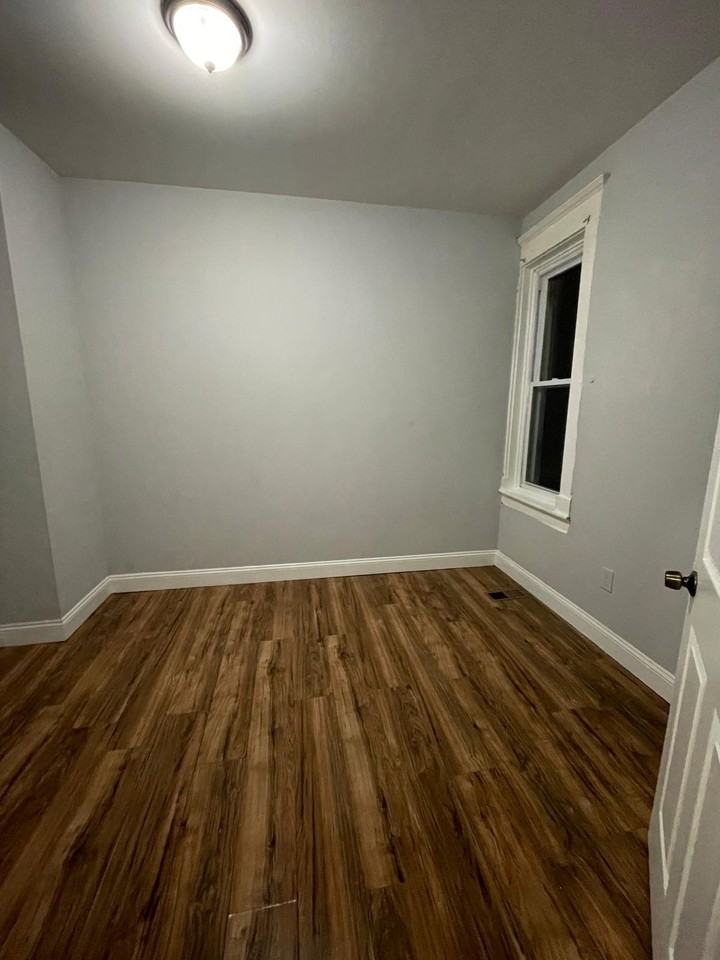 628 N 55th St - Photo 6 of 8