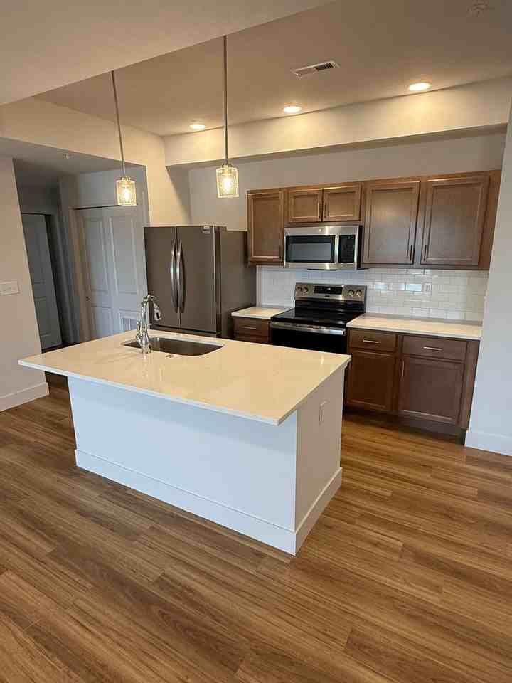 913 Green Mill Rd #11 - Photo 4 of 10