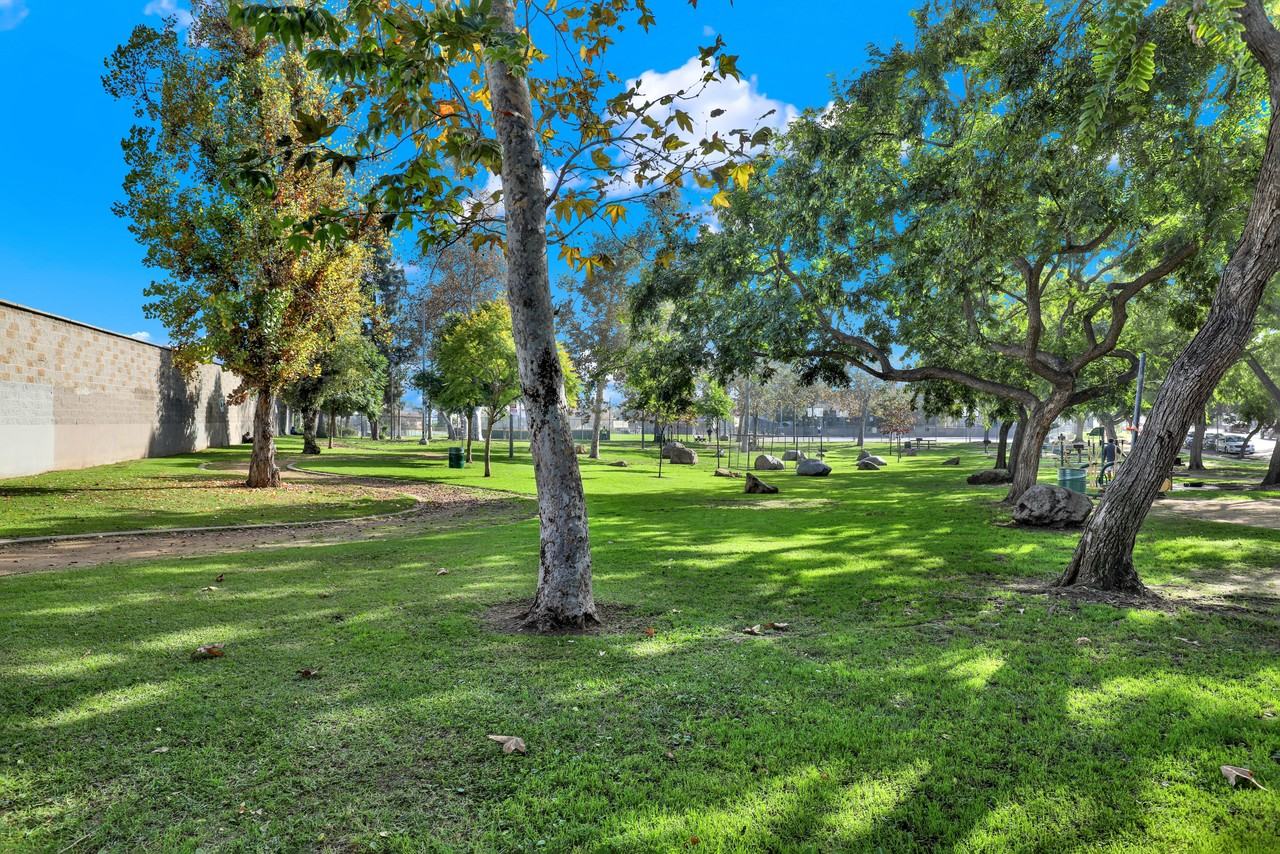 Hobart Apartments - Photo 6 of 19