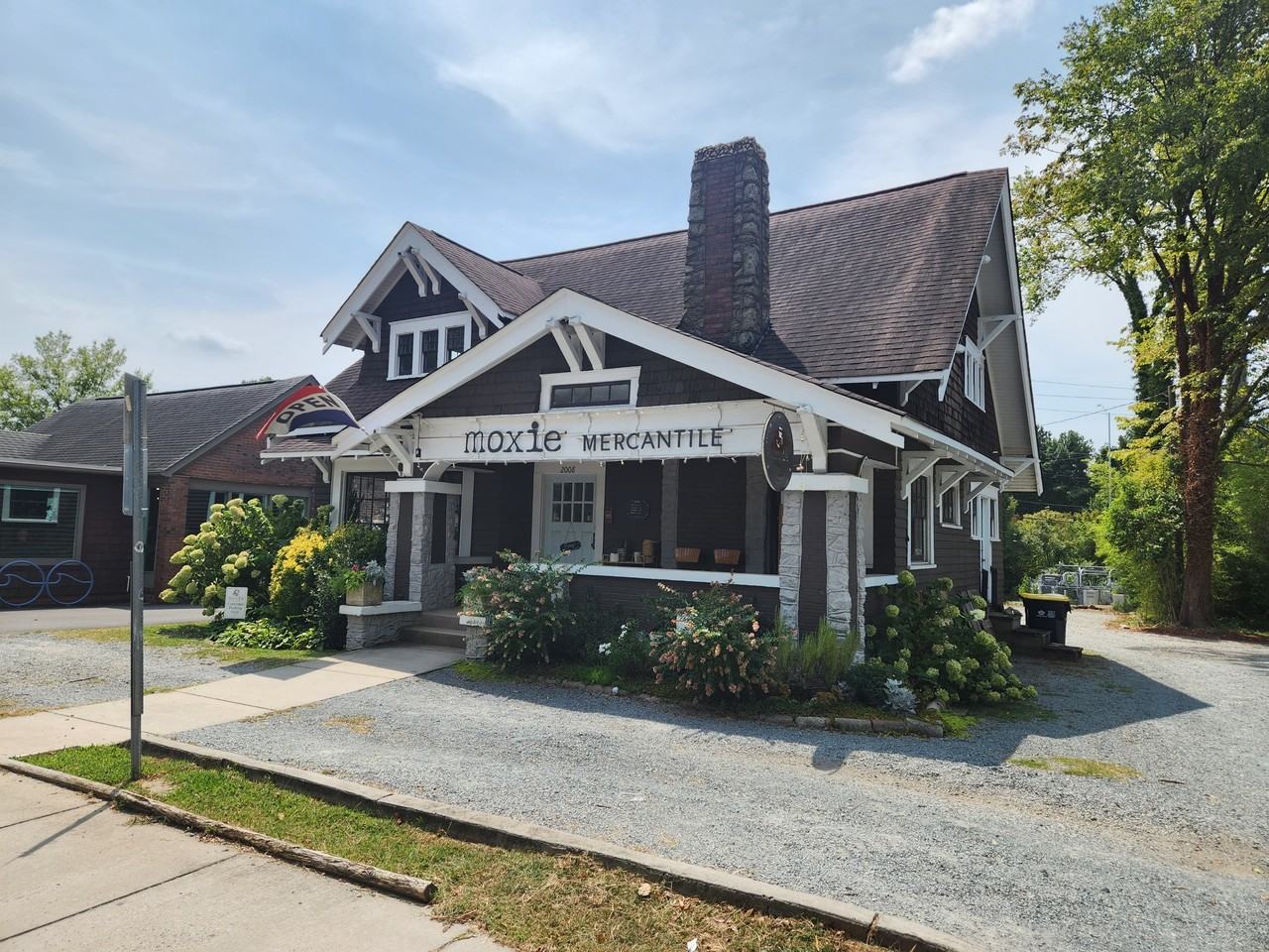 1553 Pinecrest Ave #1 - Photo 3 of 50