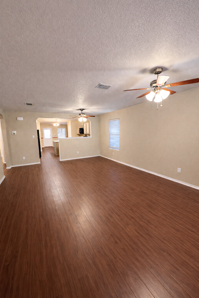 3919 Torey Mesquite - Photo 3 of 20