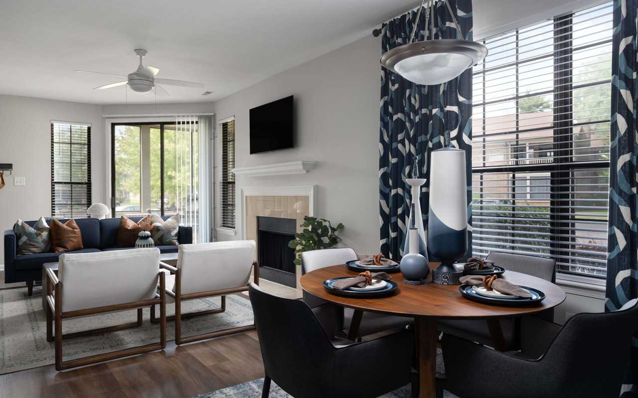 Willow Lake Apartments - Photo 3 of 50