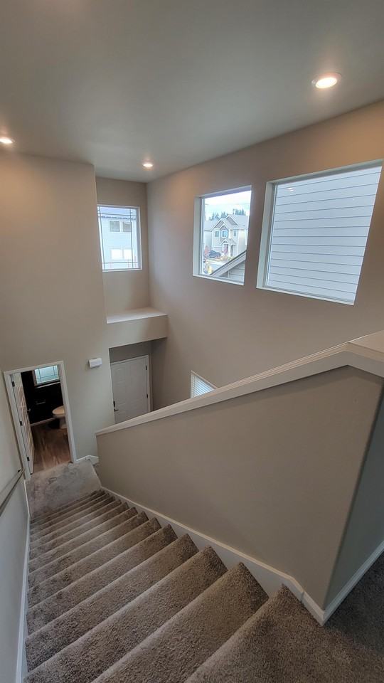 7926 34th Pl Ne - Photo 3 of 25