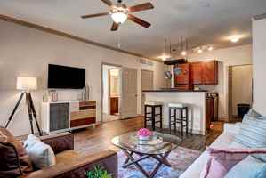 featured image of 301 N Walker Ave