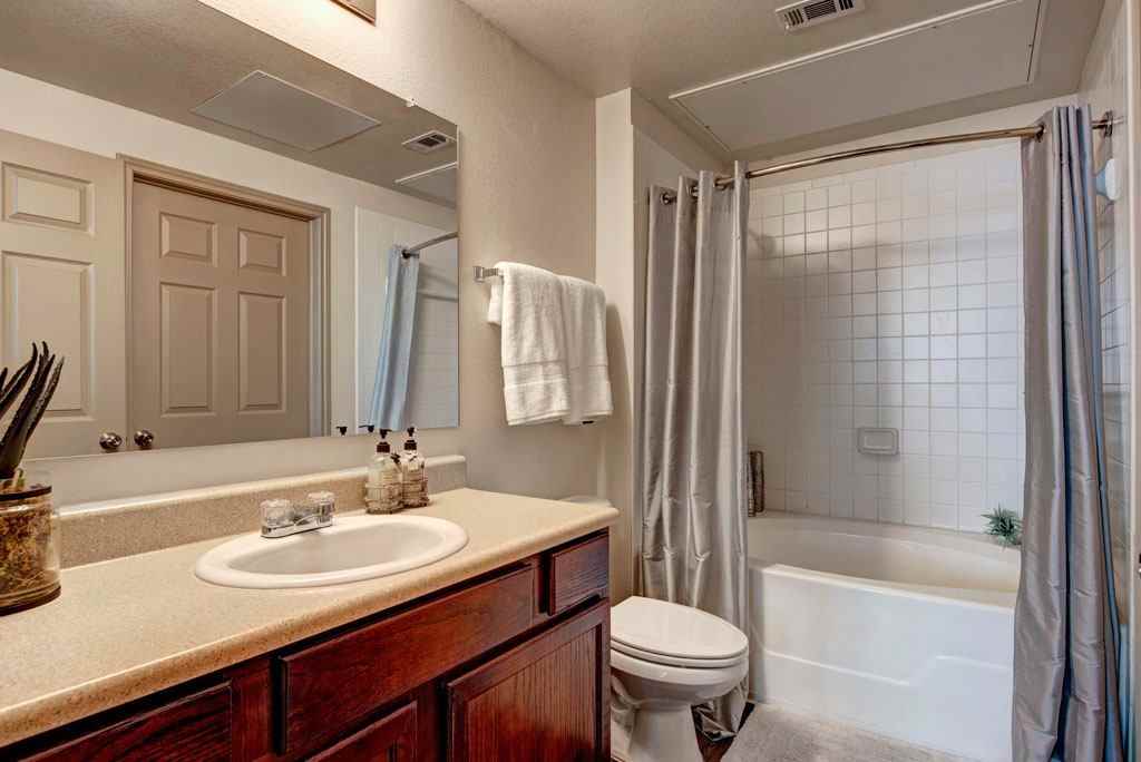 Aviare Arts District - Photo 5 of 11