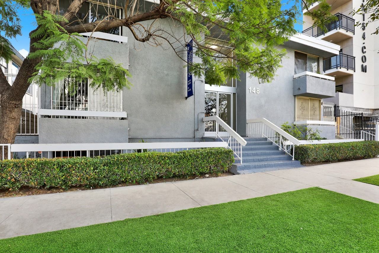 Occidental Apartments - Photo 7 of 19