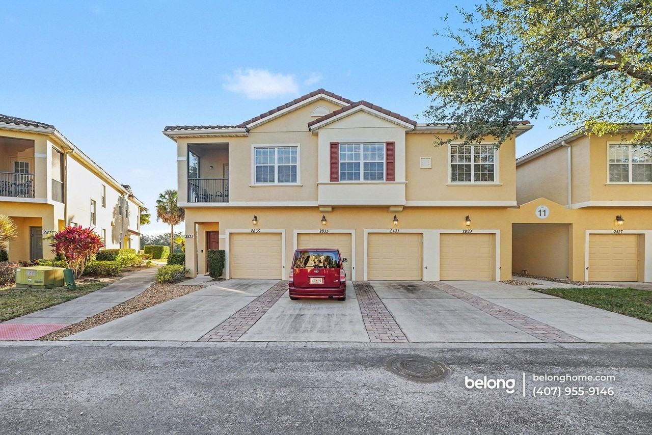 2835 Oakwater Dr - Photo 2 of 16