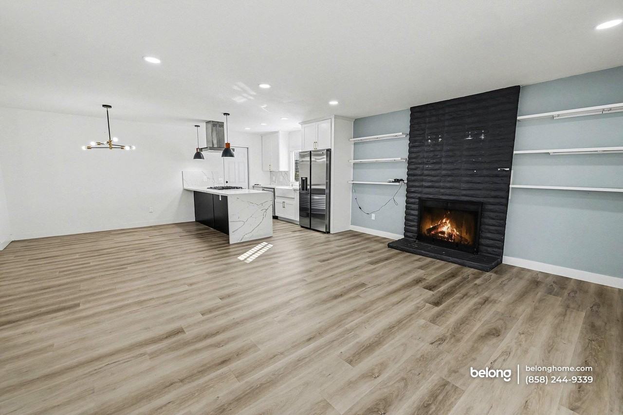 201 Dorothy Ct - Photo 2 of 15