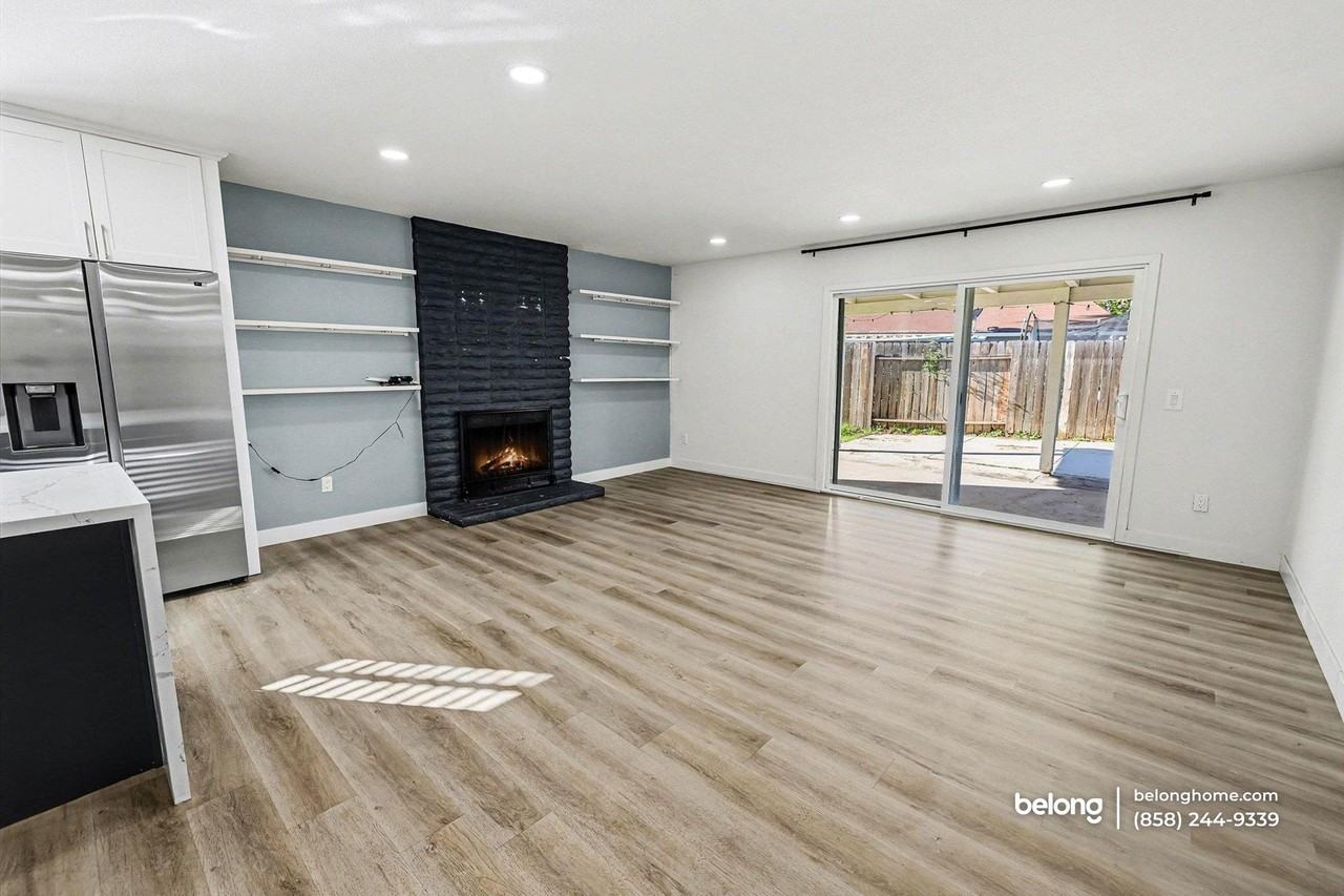 201 Dorothy Ct - Photo 3 of 15