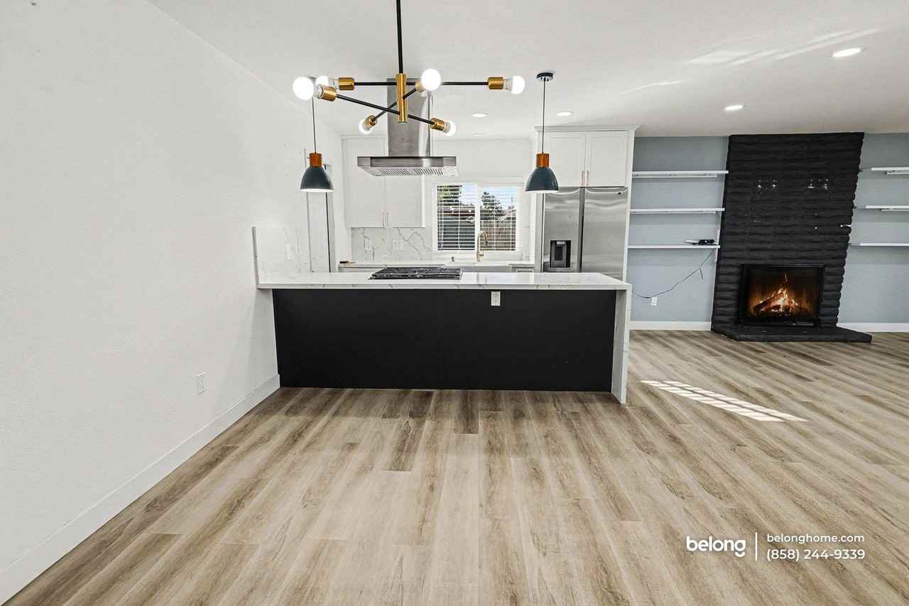 201 Dorothy Ct - Photo 4 of 15