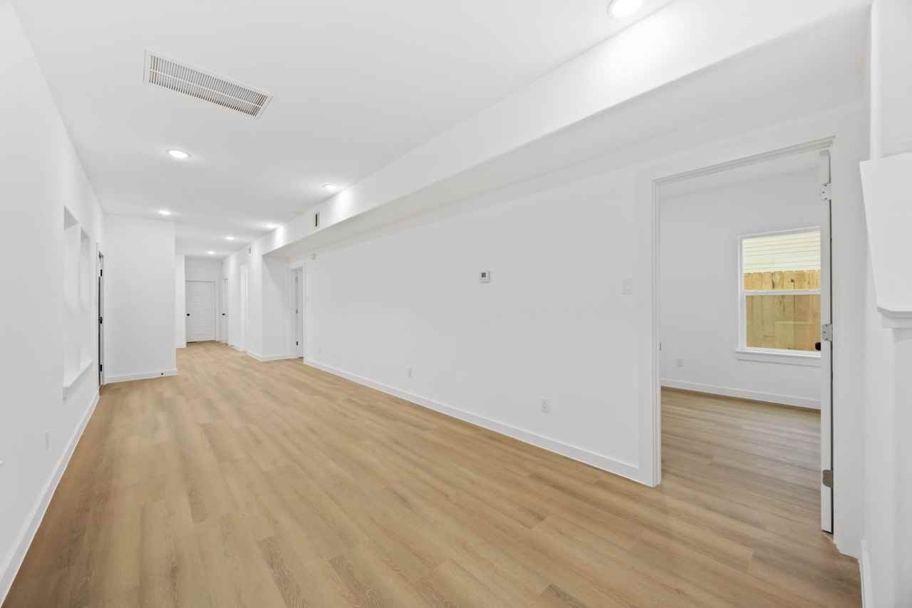 8120 De Priest St #B - Photo 7 of 23