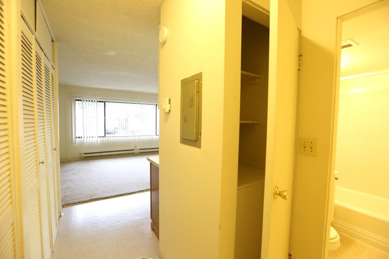 Campus Apartments - Photo 2 of 11