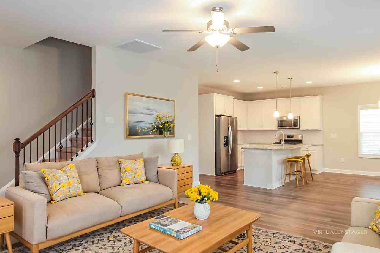 2837 Longleaf Pine Cir - Photo 3 of 16