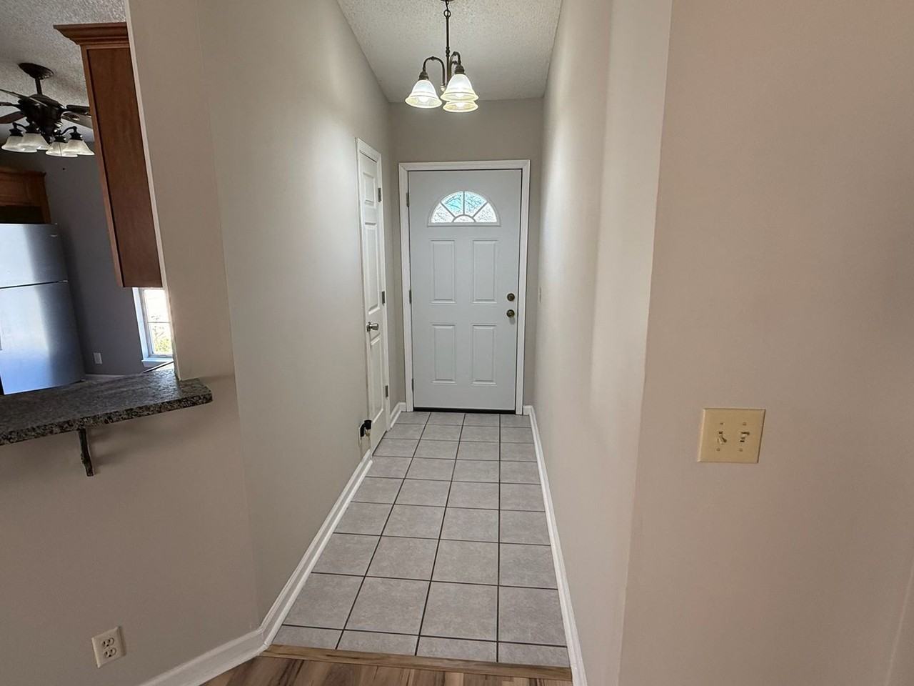 1200 Sussex Pl - Photo 3 of 22