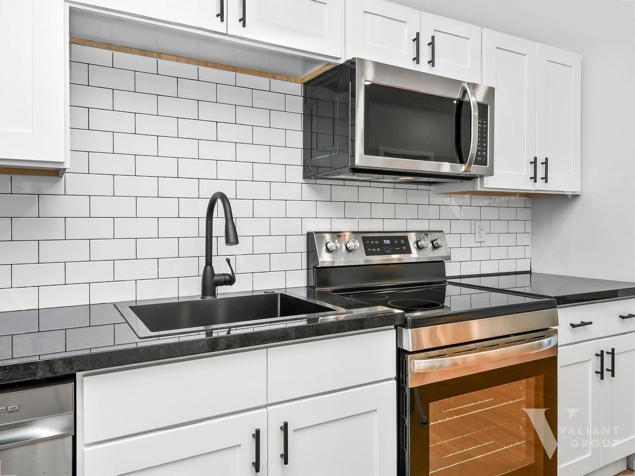 The Knoll - Photo 6 of 37