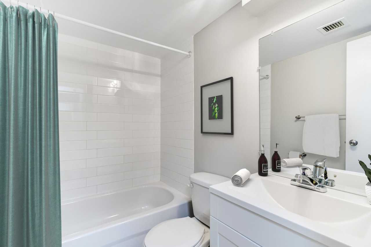 5500 Borden Avenue - Photo 6 of 50