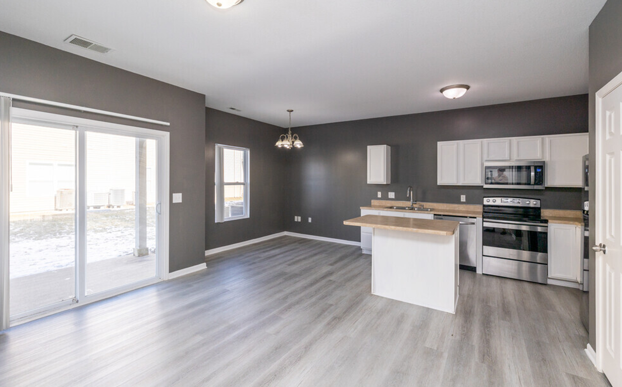 Bluffton Park Apartments - Photo 3 of 7