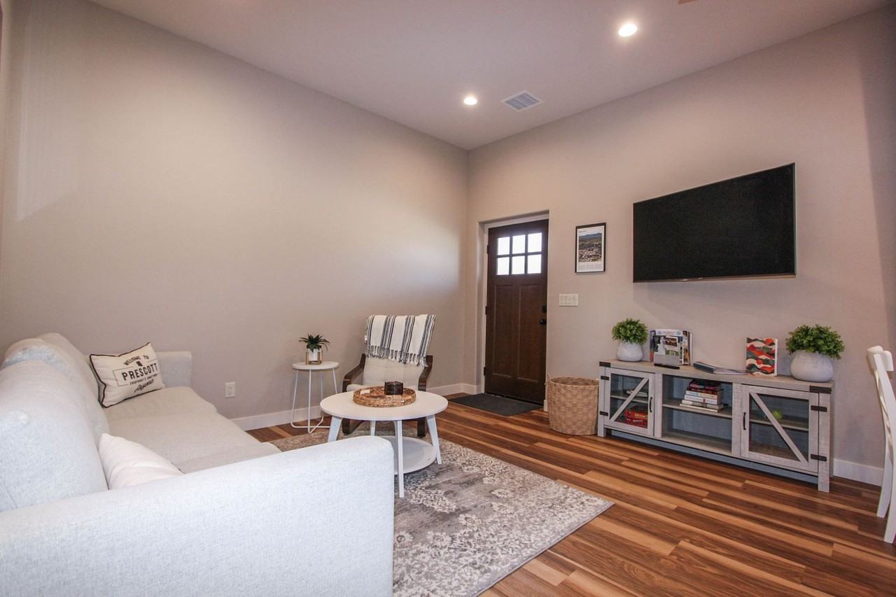 711 White Spar Rd - Photo 2 of 10