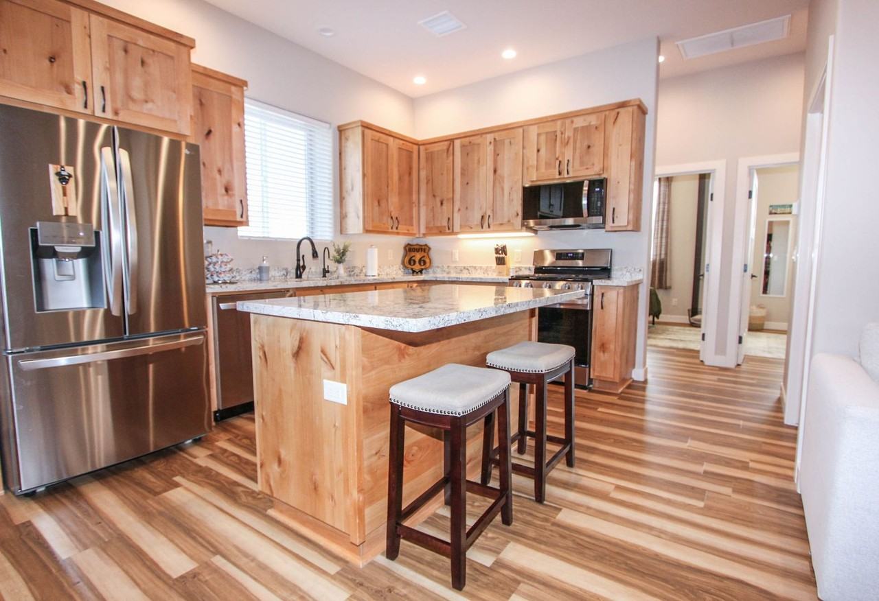 711 White Spar Rd - Photo 4 of 10